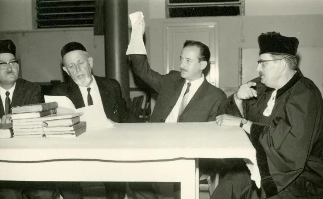 Ernst Landau bei der Eheberatung in Israel