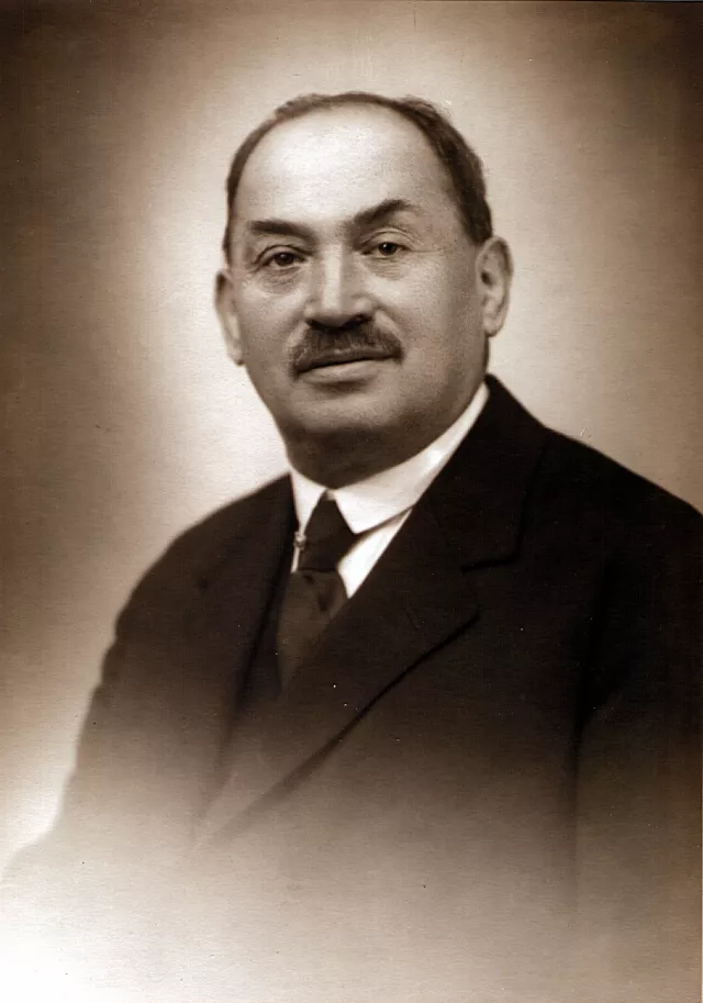 Kati Andai's uncle Jozsef Erdos