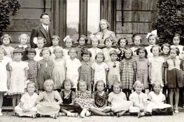 Anita Frankova with schoolmates