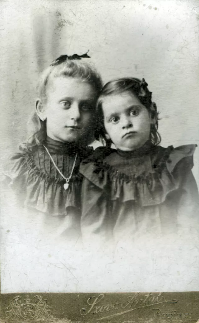 Julia Foldesne Altman and Giza Altman