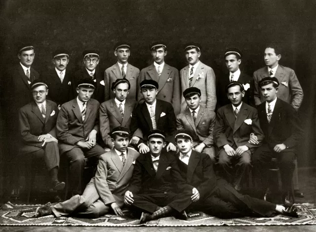 Iuliu Guth with friends