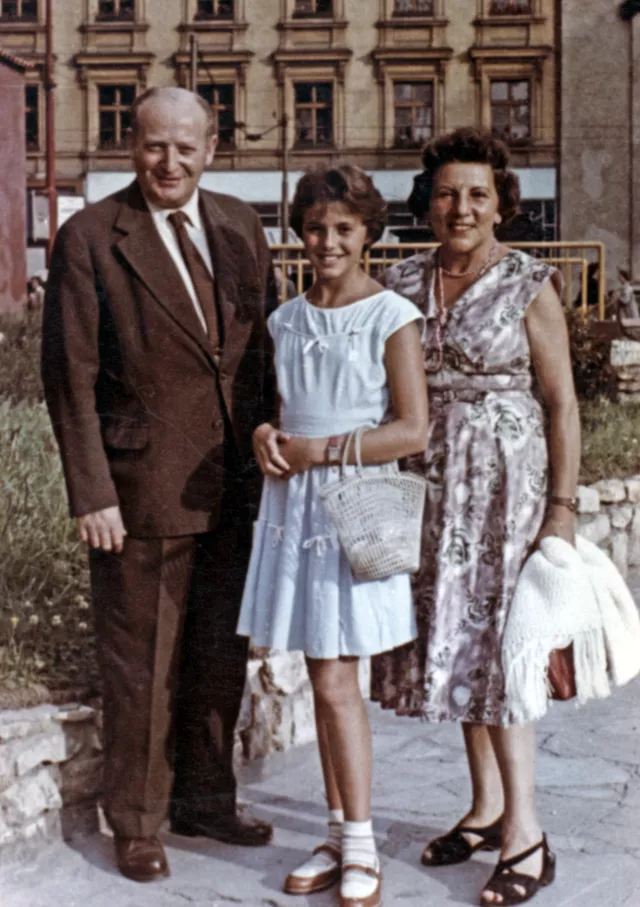 Katarina Lofflerova with her husband Ladislav and daughter Anna