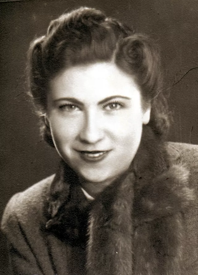 Eva Bato