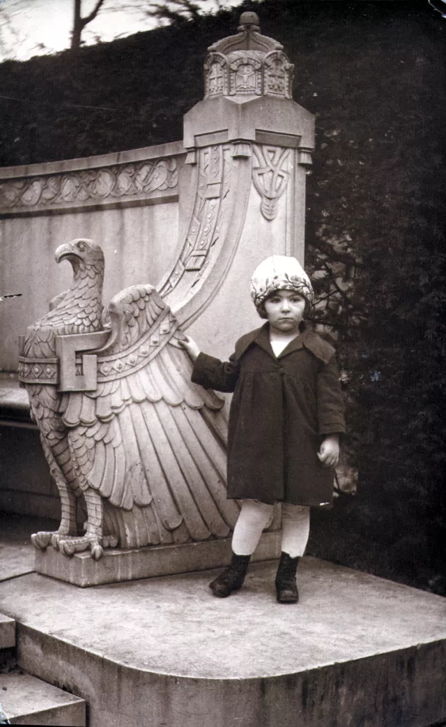 Eva Bato in Berlin