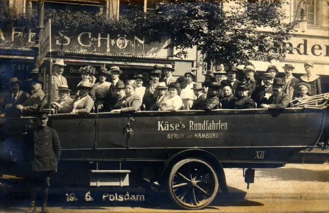 Jiri Munk's relatives, the Vohryzeks, on a trip