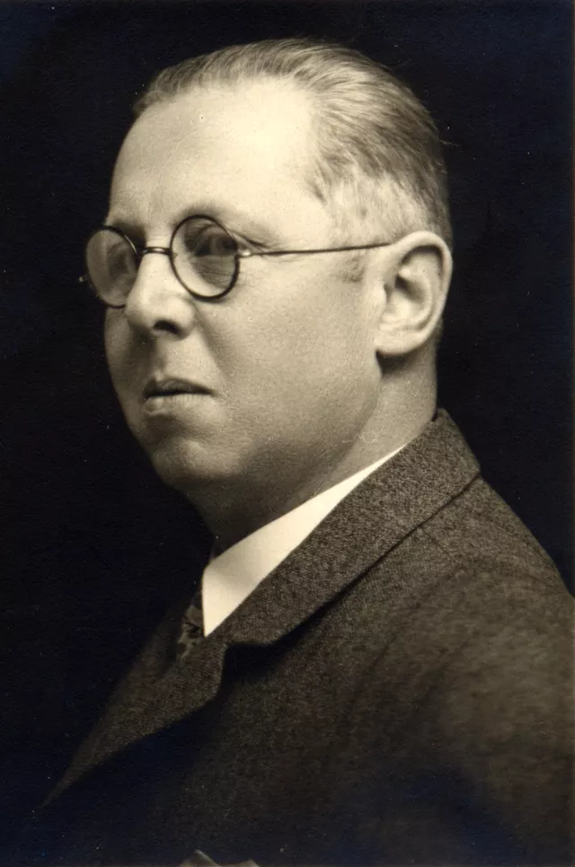 Artur Bloch.