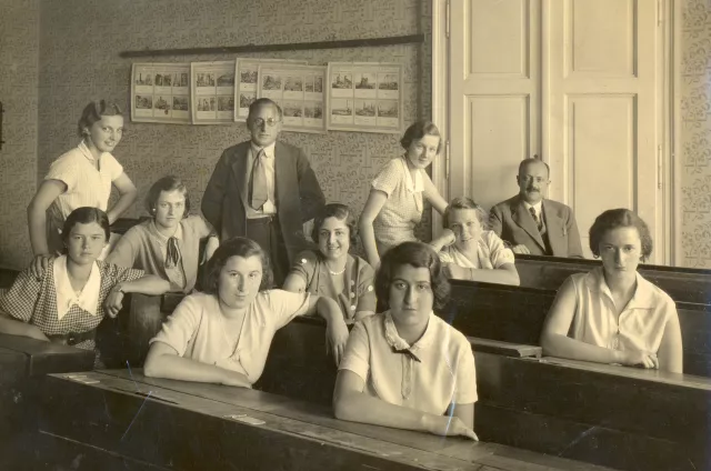 Hannerle Blochova with fellow high school graduates