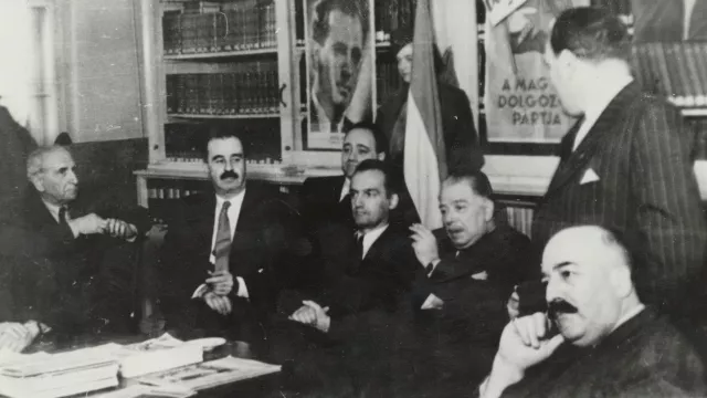 Miksa Domonkos at a discussion at the Jewish community