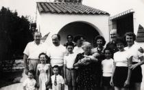 Regine Bendiner im Kreise ihrer argentinischen Familie in Buenos Aires