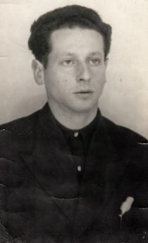 Herbert Lewins Leiter und Freund Alfred Rosettenstein während Hachschara