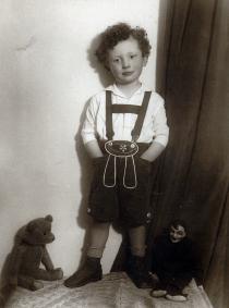 Dr. Otto Suschny