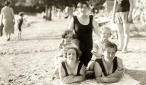 Rosa Rosenstein with friends in Bad Buckow