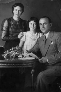 Benjamin, Bertha und Renee Teichthal