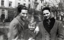 Haim Molhov's family