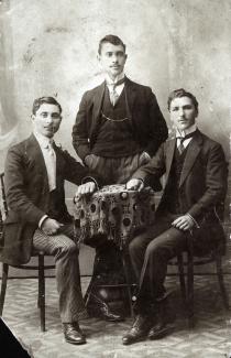 Yomtov Geron with friends