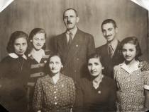Lea Beraha's family