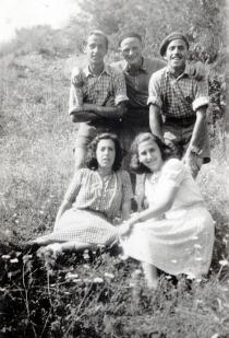Lea Beraha with friends in Dupnitsa