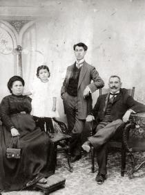Jack Natan's family