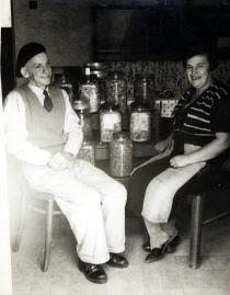 Mazal Asael's uncle Marko Beniamin and his wife Vinucha in Israel