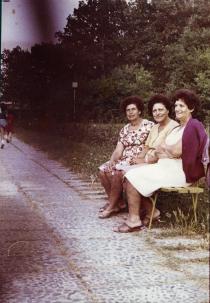 Roza Anzhel, Ester Galvy, Rebeka Varsano