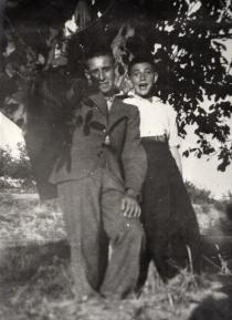 Yako Yakov with his best friend, Izidor Ayzner