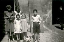 Harry Fink with the Spien daughters