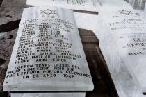 The grave of Maurice Leon's ancestors