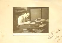 Solon Molho at work