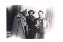 Mitsa Abravanel with her sister and a friend