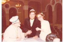 Nina and Moris Carasso on their wedding day