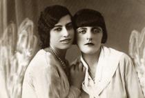 Hana Gasic's portrait of two unknown women