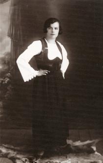 Hana Gasic's mother Flora Montiljo