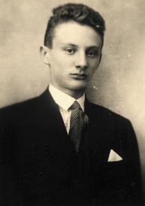 Gabor Paneth's cousin, Dezso Szabo
