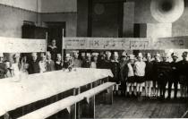 Fania Brantsovskaya with her schoolmates