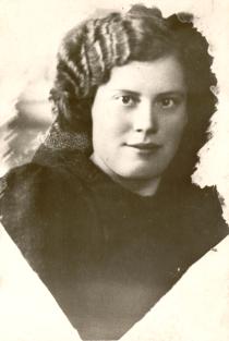 Esther-Rochl Kloz