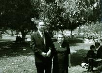 Vinezija (nee Baruh), Nisim Navon's maternal aunt with her husband