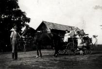 Gyorgy Preisz in his carriage