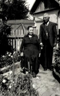 Mor and Roza Blum