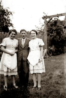 Magdalena Springer, Klara Stern and Ludovic Springer