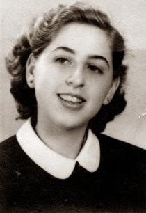 Alice Raphael