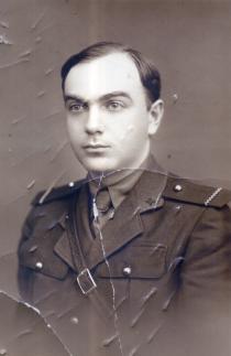 Solomon Vecsler