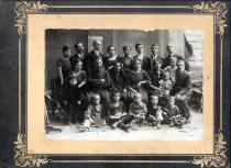 Jankel Basok and family