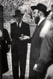 Rabbi Izidor Katz saying blessings at Alica Gazikova's wedding