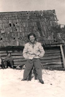 Agnesa Urbanova on a ski trip
