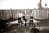 Marta Pasternakova with sisters and friends