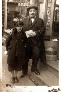 Jakov and David Kalef