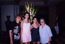 Güler Orgun with relatives