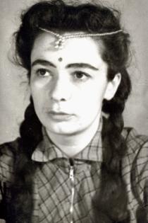 Jemma Grinberg's sister Regina Grinberg
