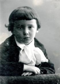Mark Golub's brother Lev Golub