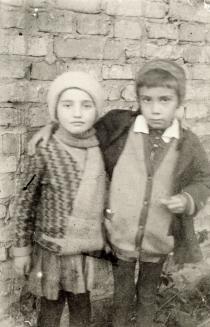 Ruvin Gitman with a friend
